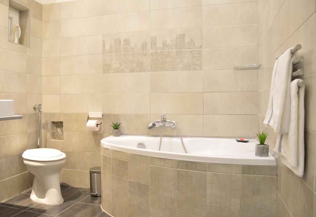 Friendly Apartment In Center Budapesta Exterior foto
