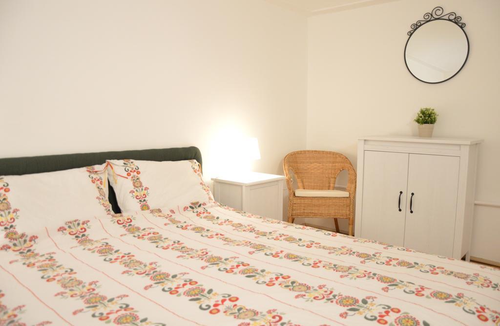 Friendly Apartment In Center Budapesta Exterior foto